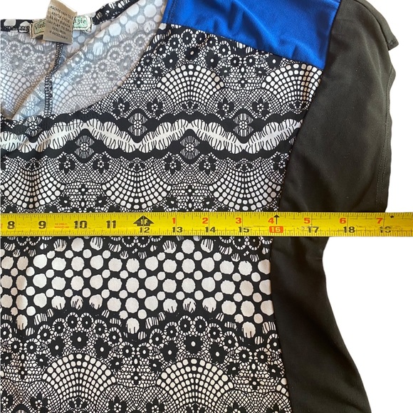 Vintage Suzie Black and White with Blue Short Sleeved Top - Picture 6 of 11